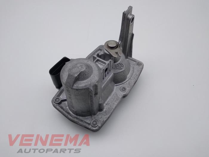 EGR-ventil från en Audi A3 Sportback (8YA) 2.0 30 TDI 16V 2023