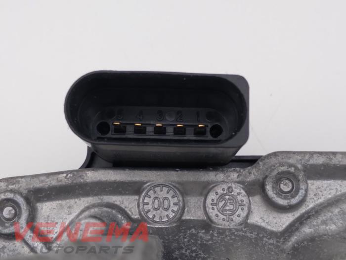 EGR-ventil från en Audi A3 Sportback (8YA) 2.0 30 TDI 16V 2023