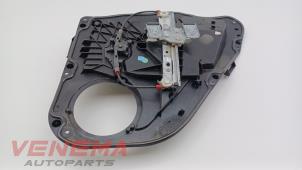 Gebruikte Ruitmechaniek 4Deurs links-achter Ford Fiesta 6 (JA8) 1.0 EcoBoost 12V 100 Prijs € 19,99 Margeregeling aangeboden door Venema Autoparts