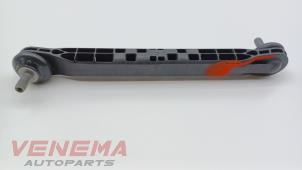 Gebruikte Stabilisatie Stang Geleider Skoda Kamiq 1.0 TSI 12V Prijs € 14,99 Margeregeling aangeboden door Venema Autoparts