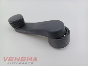 Begagnade Fönsterreglage Seat Ibiza V (KJB) 1.0 12V Pris € 9,99 Marginaltabell erbjuds av Venema Autoparts