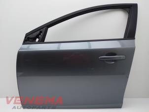 Gebruikte Portier 4Deurs links-voor Volvo V40 (MV) 2.0 D2 16V Prijs € 199,99 Margeregeling aangeboden door Venema Autoparts