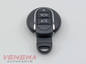Gebruikte Sleutel Mini Mini (F56) 2.0 16V Cooper S Prijs € 24,99 Margeregeling aangeboden door Venema Autoparts