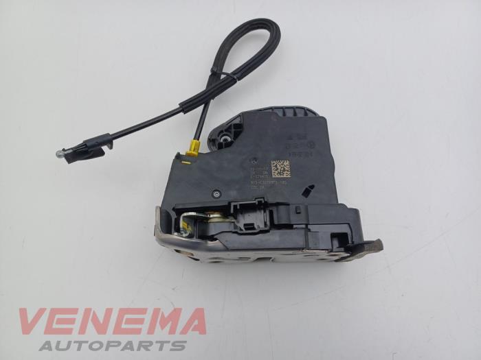 Portierslot Mechaniek 4Deurs links-achter van een Opel Astra K Sports Tourer 1.6 BiTurbo CDTI 16V 2017