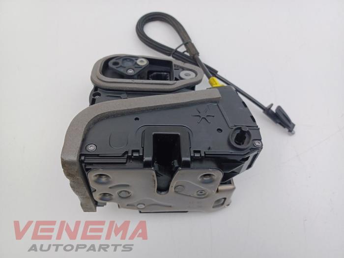 Portierslot Mechaniek 4Deurs links-achter van een Opel Astra K Sports Tourer 1.6 BiTurbo CDTI 16V 2017