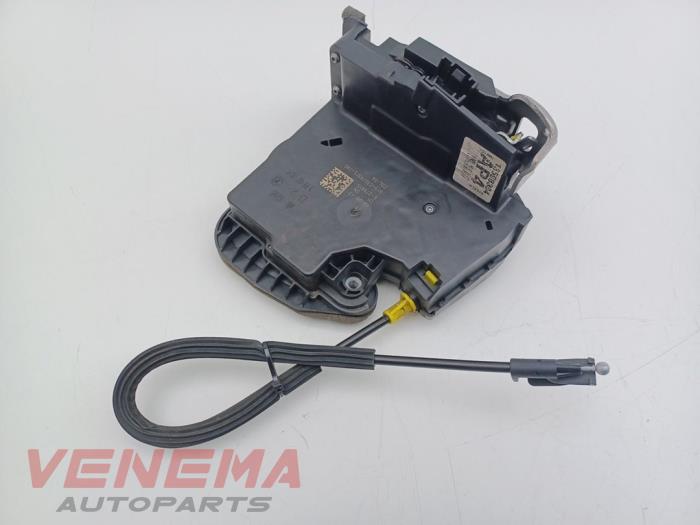 Portierslot Mechaniek 4Deurs links-achter van een Opel Astra K Sports Tourer 1.6 BiTurbo CDTI 16V 2017