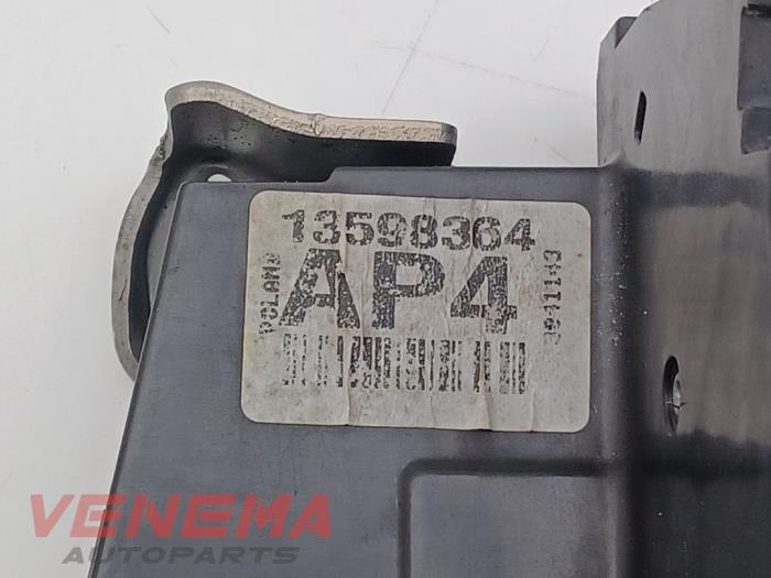 Portierslot Mechaniek 4Deurs links-achter van een Opel Astra K Sports Tourer 1.6 BiTurbo CDTI 16V 2017