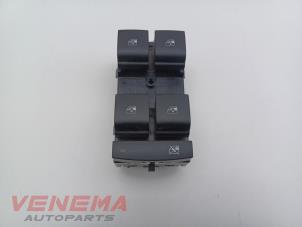 Gebruikte Ruit schakelaar elektrisch Opel Astra K Sports Tourer 1.6 BiTurbo CDTI 16V Prijs € 19,99 Margeregeling aangeboden door Venema Autoparts