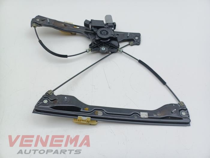 Ruitmechaniek 4Deurs rechts-voor van een Opel Astra K Sports Tourer 1.6 BiTurbo CDTI 16V 2017