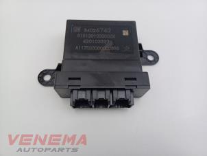 Begagnade PDC-modul Opel Astra K Sports Tourer 1.6 BiTurbo CDTI 16V Pris € 49,99 Marginaltabell erbjuds av Venema Autoparts