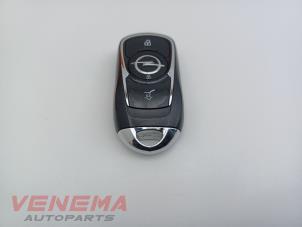 Gebruikte Sleutel Opel Astra K Sports Tourer 1.6 BiTurbo CDTI 16V Prijs € 29,99 Margeregeling aangeboden door Venema Autoparts