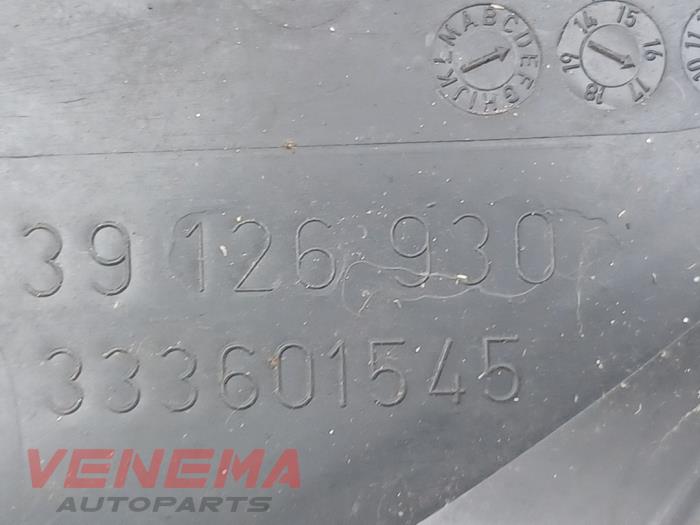 Paravan van een Opel Astra K Sports Tourer 1.6 BiTurbo CDTI 16V 2017