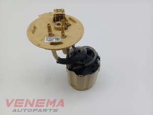 Używane Elektryczna pompa paliwa Opel Astra K Sports Tourer 1.6 BiTurbo CDTI 16V Cena € 99,99 Procedura marży oferowane przez Venema Autoparts