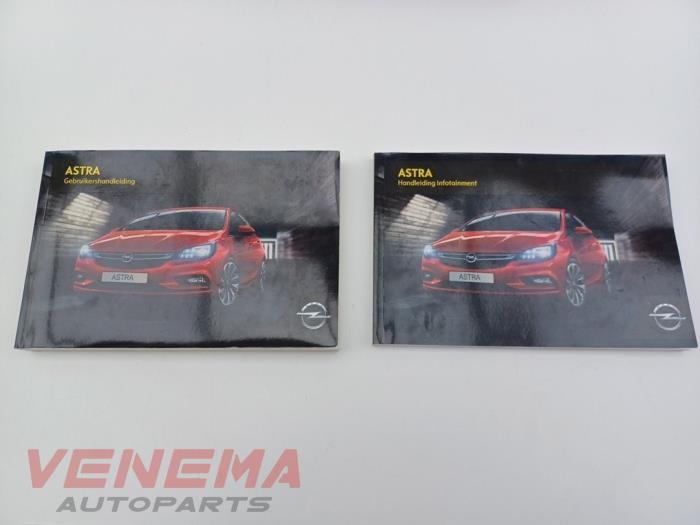 Instructie Boekje van een Opel Astra K Sports Tourer 1.6 BiTurbo CDTI 16V 2017