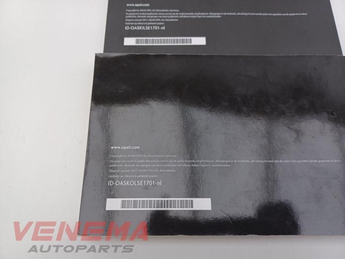 Instructie Boekje van een Opel Astra K Sports Tourer 1.6 BiTurbo CDTI 16V 2017