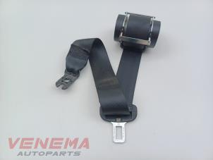 Używane Pas bezpieczenstwa lewy tyl Volkswagen Golf VII (AUA) 1.6 TDI BMT 16V Cena € 19,99 Procedura marży oferowane przez Venema Autoparts