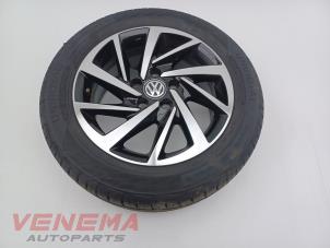 Begagnade Hjul + däck Volkswagen Golf VII (AUA) 1.6 TDI BMT 16V Pris € 179,99 Marginaltabell erbjuds av Venema Autoparts