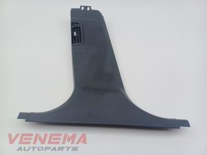 Gebruikte Stijlbekleding midden-links BMW 5 serie (F10) 550i V8 32V TwinPower Turbo Prijs € 74,99 Margeregeling aangeboden door Venema Autoparts