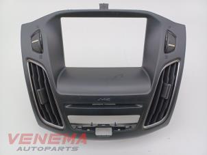 Begagnade Luftmunstycke, instrumentbräda Ford Focus 3 Wagon 1.0 Ti-VCT EcoBoost 12V 125 Pris € 59,99 Marginaltabell erbjuds av Venema Autoparts