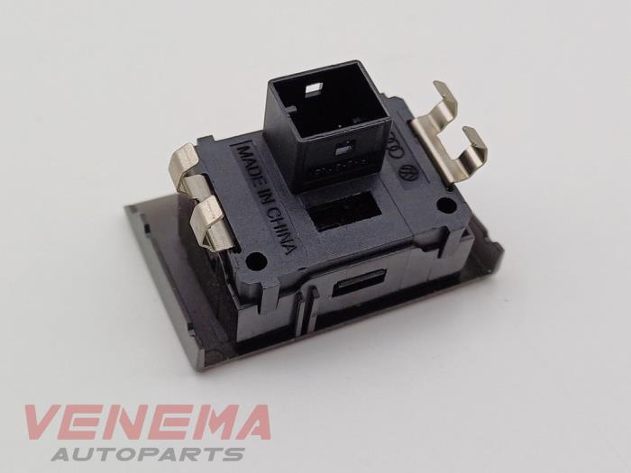 Ljussensor från en Volkswagen T-Roc I 1.5 TSI Evo BMT 16V 2019