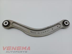 Begagnade Bakre övre gaffelben, höger Mercedes C Estate (S205) C-250 CDI BlueTEC, C-250 d 2.2 16V Pris € 14,99 Marginaltabell erbjuds av Venema Autoparts