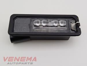 Begagnade Nummerskyltbelysning Seat Ibiza V (KJB) 1.0 TSI 12V Pris € 9,99 Marginaltabell erbjuds av Venema Autoparts