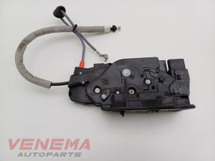 Gebruikte Deurslot Mechaniek 4Deurs links-achter Mercedes A (177.0) 1.3 A-200 Turbo 16V Prijs € 34,99 Margeregeling aangeboden door Venema Autoparts