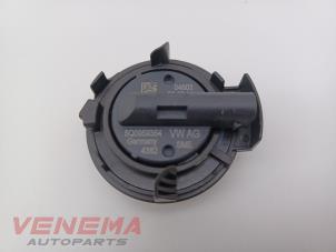Begagnade Airbagsensor Volkswagen Golf Sportsvan (AUVS) 1.2 TSI 16V Pris € 9,99 Marginaltabell erbjuds av Venema Autoparts