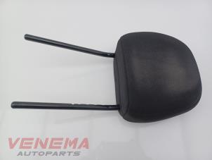 Używane Zaglówek Peugeot 208 I (CA/CC/CK/CL) 1.2 Vti 12V PureTech 82 Cena € 24,99 Procedura marży oferowane przez Venema Autoparts