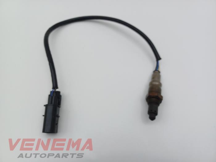 Lambdasond från en Mercedes-Benz A (177.0) 2.0 A-220 Turbo 16V 2020