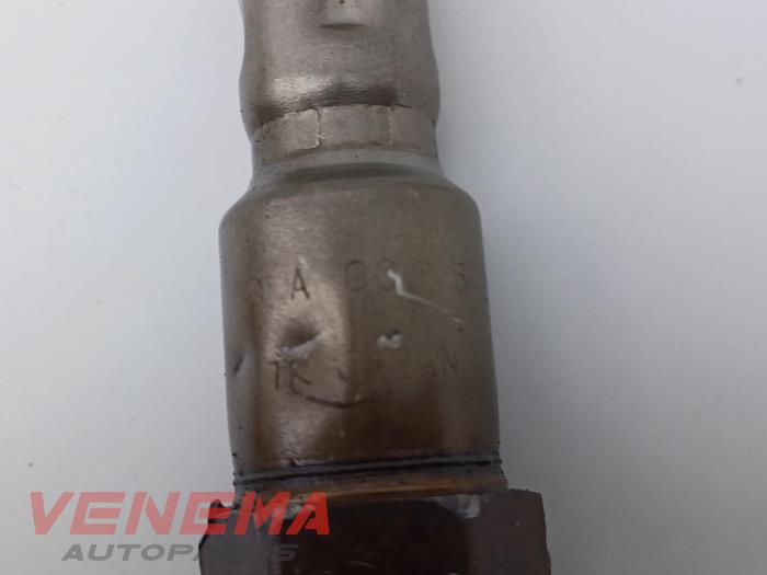 Lambdasond från en Mercedes-Benz A (177.0) 2.0 A-220 Turbo 16V 2020