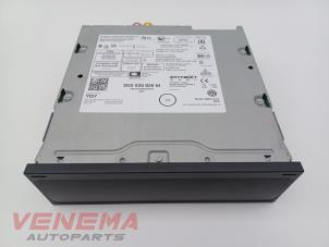 Begagnade Kontrollenhet, multimedia Volkswagen Tiguan (AD1) 1.5 TSI 16V Evo BlueMotion Technology Pris € 399,99 Marginaltabell erbjuds av Venema Autoparts