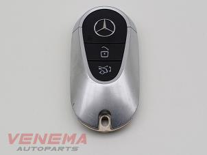 Begagnade Nyckel Mercedes C Estate (S206) C-300 e 2.0 Turbo Pris € 174,99 Marginaltabell erbjuds av Venema Autoparts
