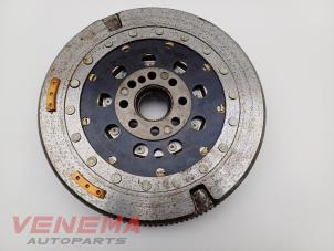 Gebruikte Dubbele massa vliegwiel Mercedes A (177.0) 2.0 A-220 Turbo 16V Prijs € 149,99 Margeregeling aangeboden door Venema Autoparts