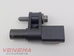 Begagnade Kamaxelsensor Peugeot 208 I (CA/CC/CK/CL) 1.2 12V e-THP PureTech 110 Pris € 14,99 Marginaltabell erbjuds av Venema Autoparts