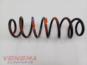 Gebruikte Schroefveer achter Ford Ka+ 1.2 Ti-VCT Prijs € 19,99 Margeregeling aangeboden door Venema Autoparts