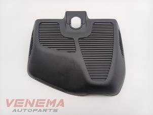 Gebruikte Afdekplaat diversen Mercedes C Estate (S206) C-300 e 2.0 Turbo Prijs € 9,99 Margeregeling aangeboden door Venema Autoparts