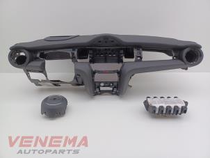 Gebruikte Airbag set + dashboard Mini Mini (F56) 1.5 12V Cooper Prijs € 899,99 Margeregeling aangeboden door Venema Autoparts