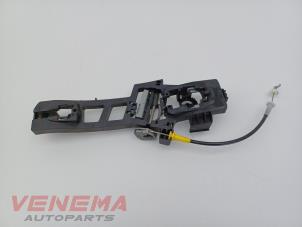 Gebruikte Deurgreep 4Deurs rechts-achter Ford Fiesta 6 (JA8) 1.6 16V Sport Prijs € 19,99 Margeregeling aangeboden door Venema Autoparts