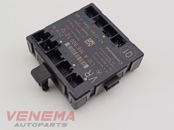 Centrallåsmodul från en Mercedes-Benz ML III (166) 3.0 ML-350 BlueTEC V6 24V 4-Matic 2015