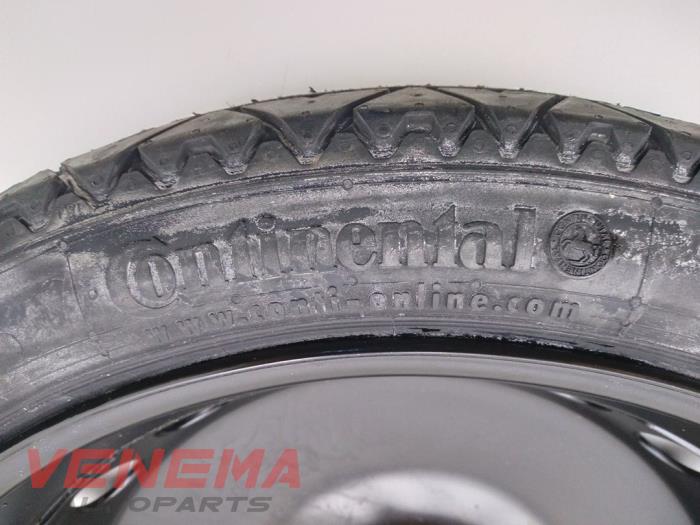 Utrymmesbesparande reservhjul från en Audi A5 Cabrio (F57/F5E) 3.0 TDI V6 24V Quattro 2017