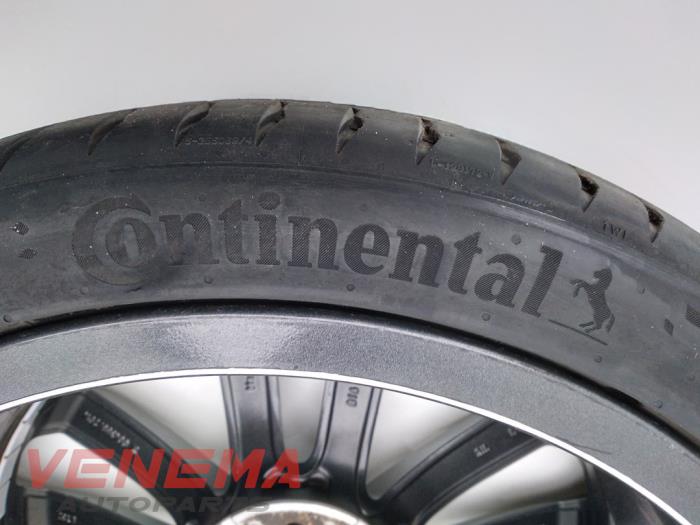 Sporthjulsuppsättning + däck från en Audi A5 Cabrio (F57/F5E) 3.0 TDI V6 24V Quattro 2017