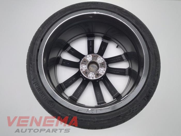 Sporthjulsuppsättning + däck från en Audi A5 Cabrio (F57/F5E) 3.0 TDI V6 24V Quattro 2017