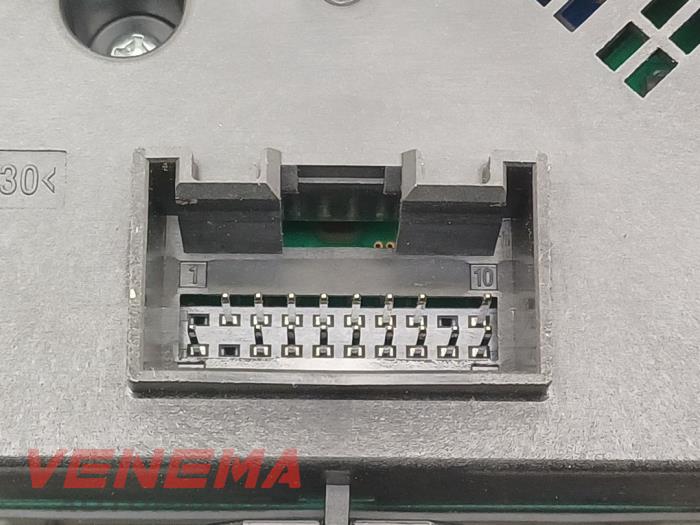 Kontrollenhet, multimedia från en Audi A5 Cabrio (F57/F5E) 3.0 TDI V6 24V Quattro 2017