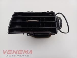 Begagnade Luftmunstycke, instrumentbräda Audi A5 Cabrio (F57/F5E) 3.0 TDI V6 24V Quattro Pris € 14,99 Marginaltabell erbjuds av Venema Autoparts