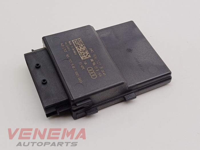 ADM-bränslemodul från en Audi A5 Cabrio (F57/F5E) 3.0 TDI V6 24V Quattro 2017