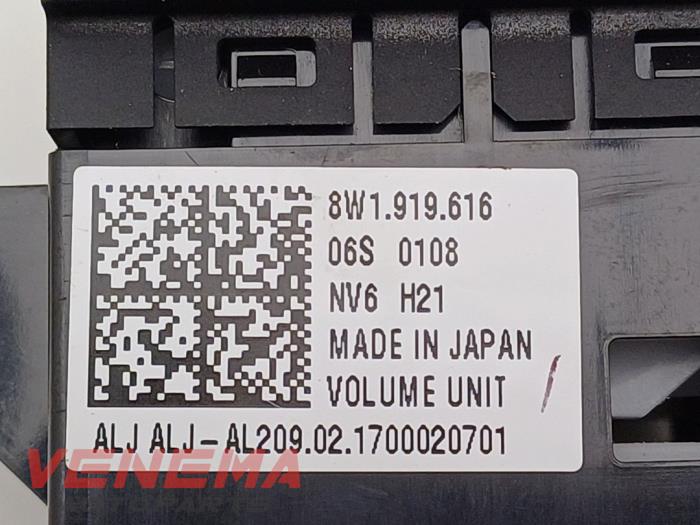 MMI-brytare från en Audi A5 Cabrio (F57/F5E) 3.0 TDI V6 24V Quattro 2017