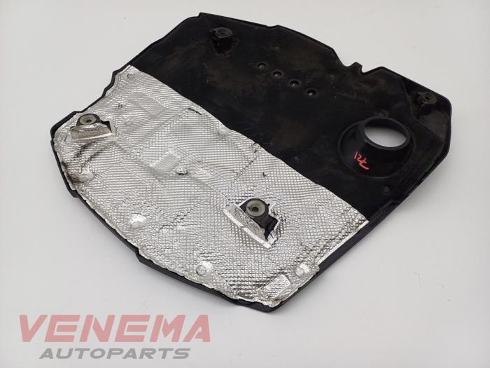 Motorkåpa från en Audi A5 Cabrio (F57/F5E) 3.0 TDI V6 24V Quattro 2017