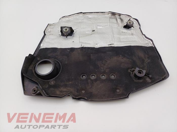 Motorkåpa från en Audi A5 Cabrio (F57/F5E) 3.0 TDI V6 24V Quattro 2017