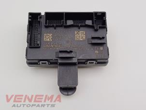 Begagnade Centrallåsmodul Audi A5 Cabrio (F57/F5E) 3.0 TDI V6 24V Quattro Pris € 49,99 Marginaltabell erbjuds av Venema Autoparts